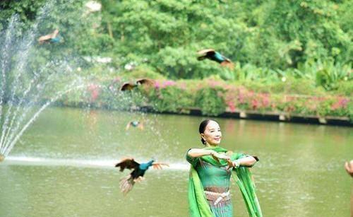 我国最早的“孔雀公主”，曾被缅甸王子抢亲，年过七十容颜不老