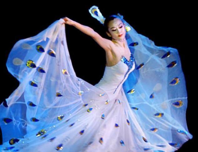 我国最早的“孔雀公主”，曾被缅甸王子抢亲，年过七十容颜不老