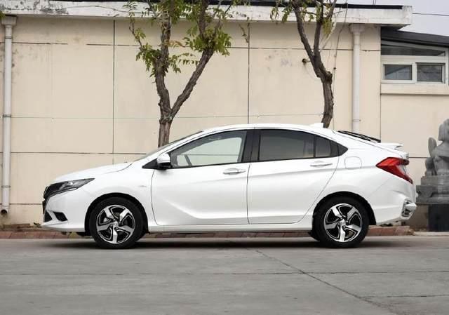 本田最良心的轿车,提速8秒,比思域帅气,仅7万,买朗逸的后悔了