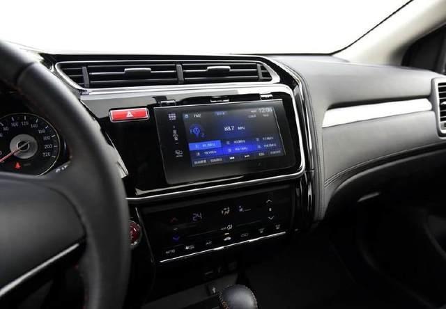 本田最良心的轿车,提速8秒,比思域帅气,仅7万,买朗逸的后悔了