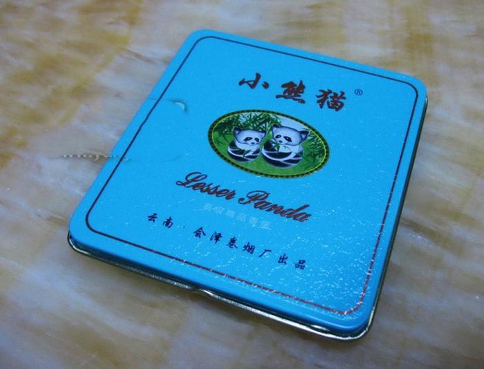 绿色的5款小熊猫香烟,第二款最为经典,最后一款价格亲民!