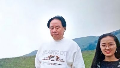 ​曾经“首富”牟其中，因入狱吓跑两任妻子，小28岁小姨子不离不弃