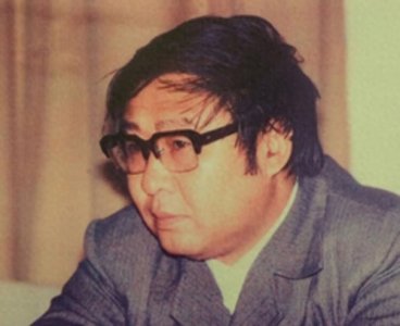 ​路遥，一天抽3包只抽好烟，6年抽掉三五套房，一生只攒下一万块