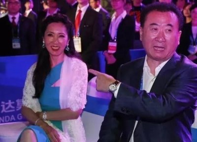​首富王健林的妻子林宁，温婉大气，可不是一般的人物