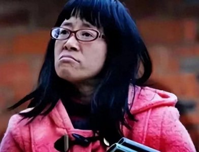 ​余秀华：脑瘫诗人的重圣与自由抗争