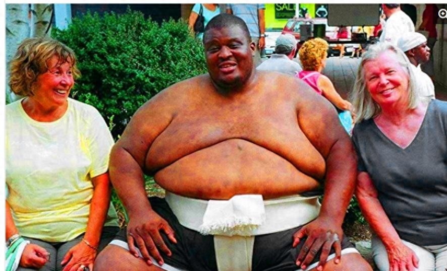 地球最强“大巨人”,高2米1,重800斤,妻子也是绝色美女