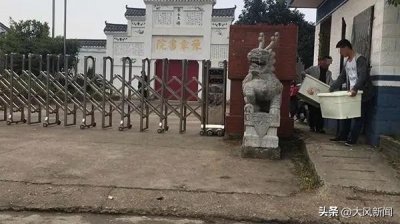 ​豫章书院拘禁案重审开庭，受害学生称学校负责人没道歉悔罪，曾领教“龙鞭”用