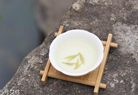 龙井可以减肥吗 龙井茶减肥方法 龙井可以减肥吗 龙井茶减肥方法