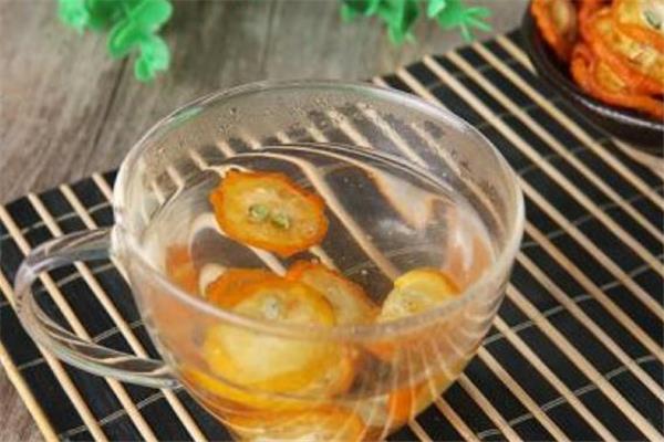 金桔泡水喝会上火吗 金桔泡水喝有什么作用