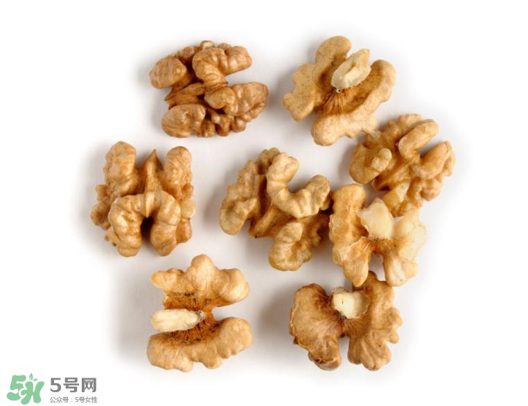 核桃的主要品类有哪些？怎样正确吃核桃？