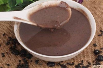 ​如何自制黑豆浆呢 黑豆浆应该怎么打呢