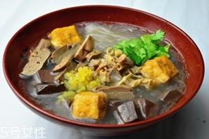 鸭血粉丝汤是哪里的特产 鸭血粉丝汤的特点
