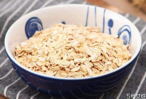 麦片用热牛奶还是冷牛奶 麦片用什么牛奶泡好喝