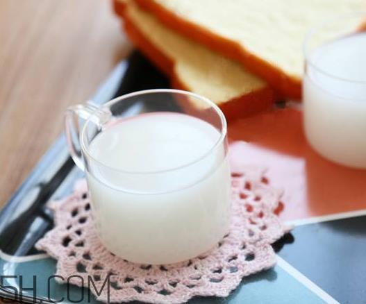 可尔必思好喝吗？可尔必思有酒精吗？