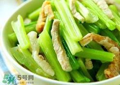 芹菜不能和什么一起吃？芹菜不能跟什么一起吃