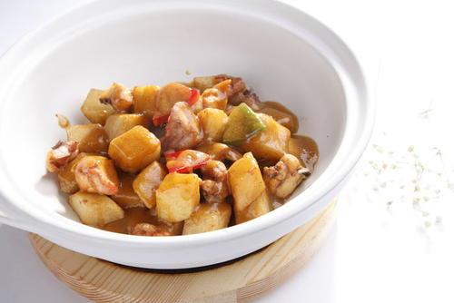 咖喱焖鸡怎么做好吃 咖喱焖鸡的做法