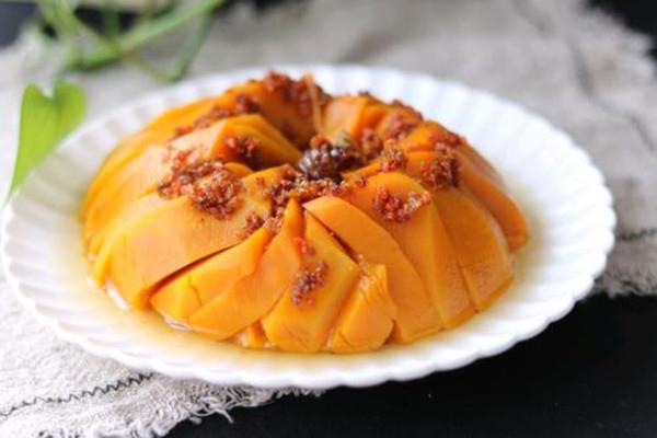 蒸南瓜用冷水还是热水 蒸南瓜可以带皮吗