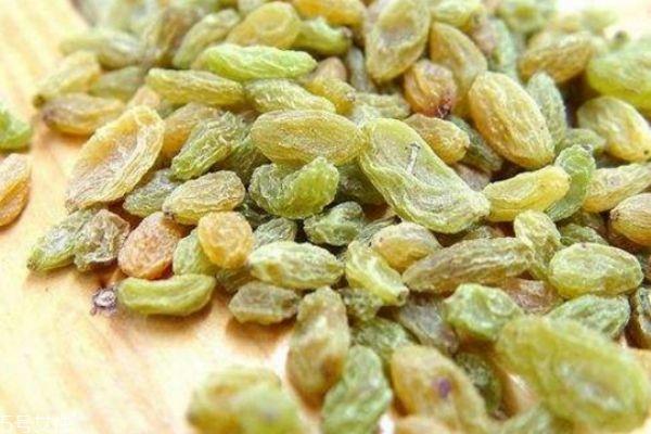 葡萄干可以泡酒吗 葡萄干泡酒的功效和方法