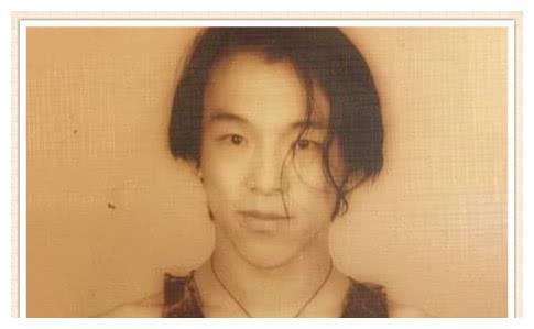 明星早年的照片,张卫健颜值不比鹿晗低!黄渤最逆天!