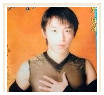 明星早年的照片,张卫健颜值不比鹿晗低!黄渤最逆天!