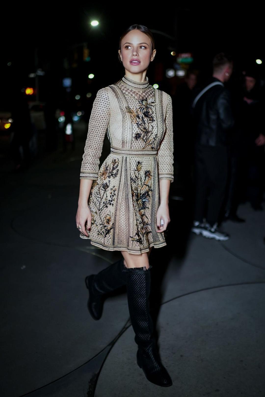 豪斯顿·塞奇个人资料写真作品