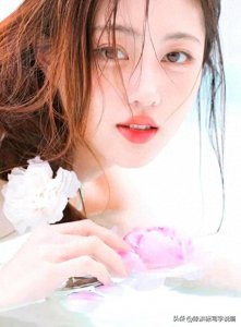 ​18岁给父亲做人体模特，如今已38岁的李勤，嫁人了吗？