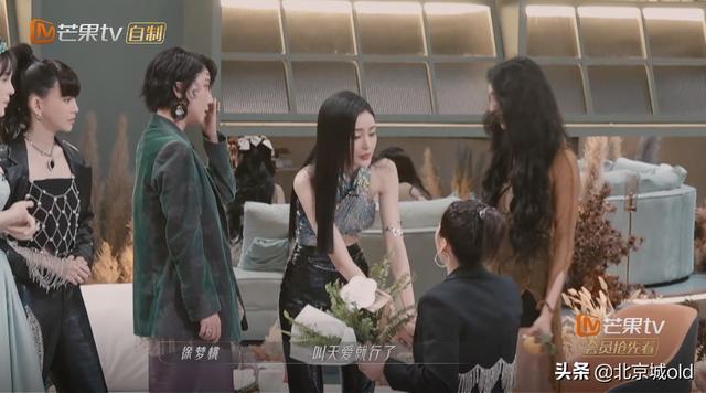 张天爱个人资料(毛俊杰首秀尬出天际)