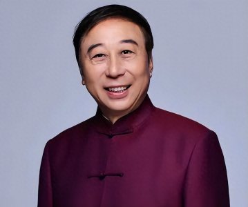 ​冯巩的家世有多显赫惊人？太爷爷是军阀首领当过总统，爷爷更传奇