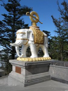 ​神话：普贤菩萨坐骑——六牙白象