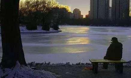 形容世态炎凉人心难测的诗句（一首词写尽人情冷暖）(2)