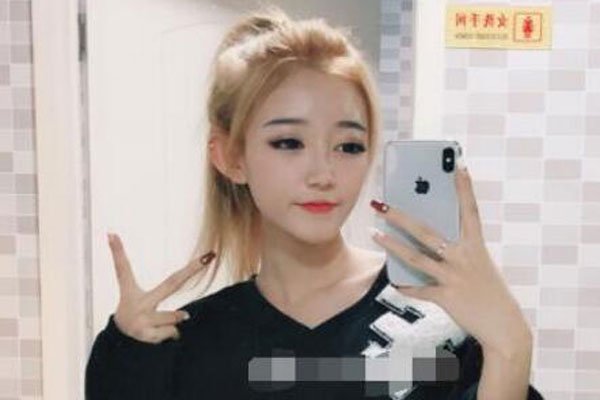 方丈真名叫什么名字 方丈睡小伊伊消息哪来的