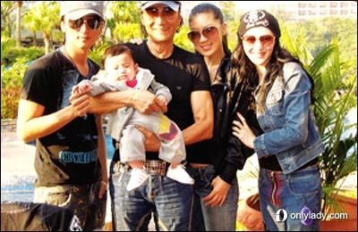 80岁谢贤的31岁女友COCO近照