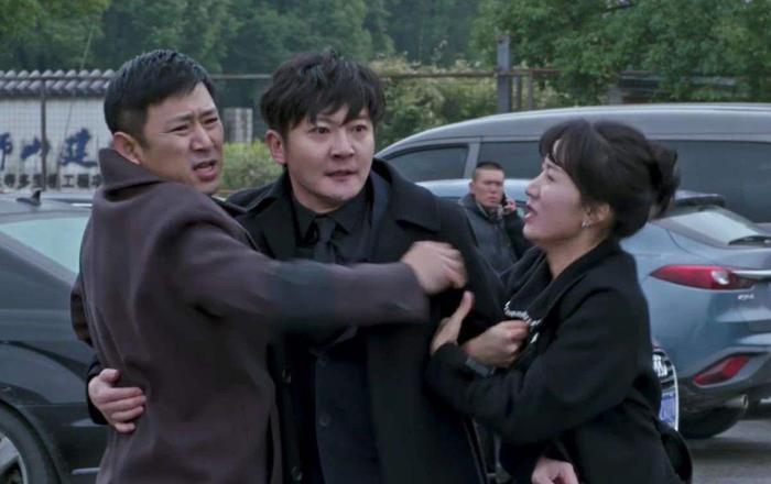 《都挺好》苏明玉身世曝光，从小就被妈妈歧视，因为重男轻女？