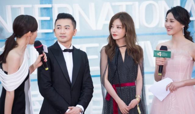 中外明星齐聚海南岛国际电影节,苏有朋赵薇忙与约翰尼·德普合影