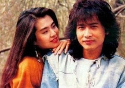 ​＂渣男＂齐秦：毁了王祖贤一辈子，50岁却老牛吃嫩草娶小24岁娇妻！