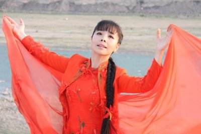 ​从一级演员到家庭少妇，放弃了功名利禄的王二妮，活成了人生赢家