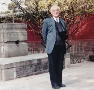 ​著名丹道高手李谨伯：从银行家到养生专家，健康长寿主要在于自己