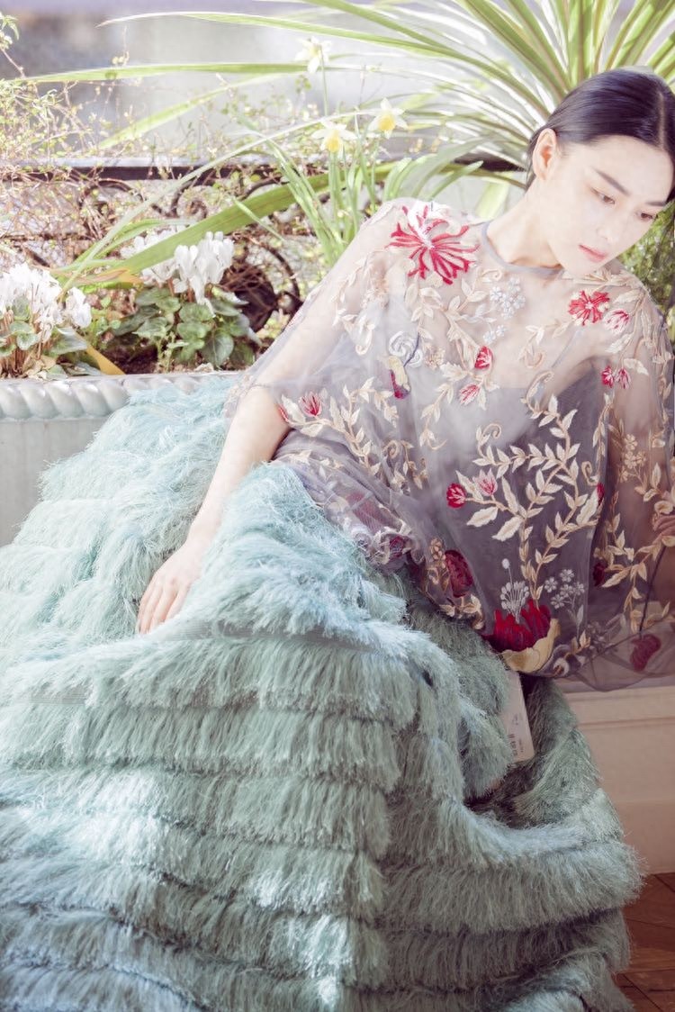 黑红才是王道，扒一扒娱乐圈因被黑而走红的明星，人气一路上升