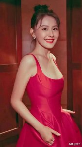 ​热依扎：明星背后故事、母亲身份以下真实态度与魅力