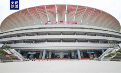 ​1分钟入站，可容纳10万人！中国建世界最大高铁站正式开通运营