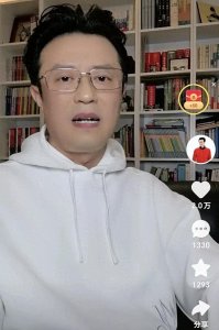 ​主持人白燕升儿子被抱摔后发声引争议，打人者还原经过