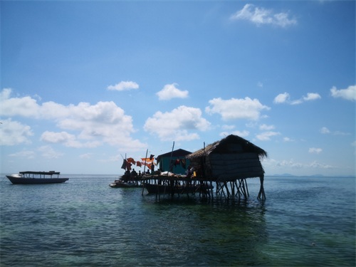 世界上最后一只海洋游牧民族——巴瑶族