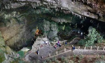 ​世界上最大的洞穴，据说可容72亿人，看一眼要2万，还有生命危险