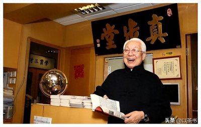 ​香港顶级风水大师蔡伯励：为霍英东选坟，“劝”赌王一年后再下葬