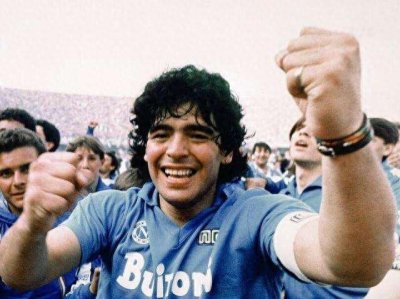 ​足坛十大最佳10号球星：马拉多纳第一，齐达内第二，梅西上榜