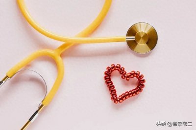 ​权威医生会耽误病情？医院二十大潜规则，清楚这些内幕对你有帮助