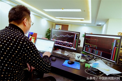 廖英强：从财经记者到财经“网红”