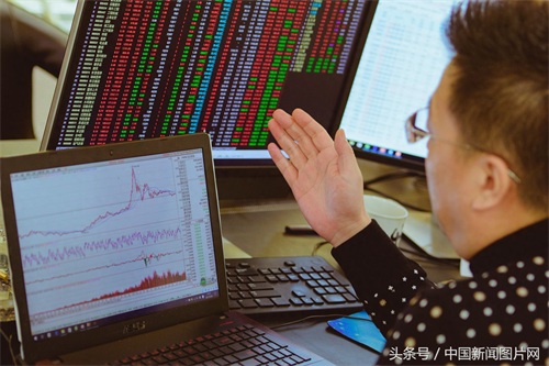 廖英强：从财经记者到财经“网红”