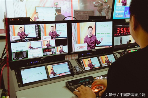 廖英强：从财经记者到财经“网红”