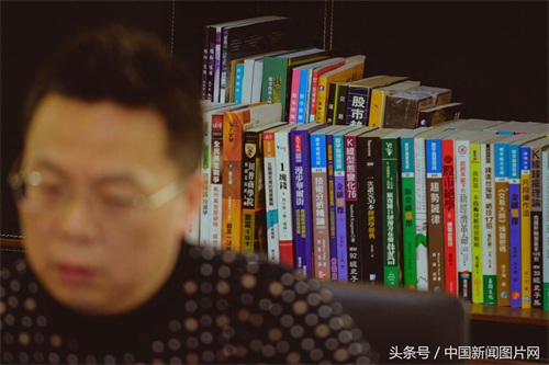 廖英强：从财经记者到财经“网红”